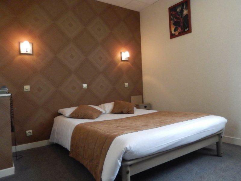 Hotel L'Esperance Vitre Экстерьер фото